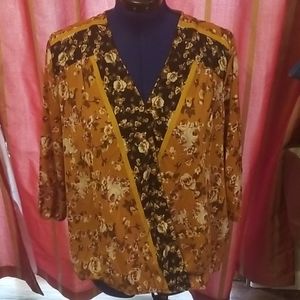 2/$15 Zac & Rachel Woman Wrap Style Top